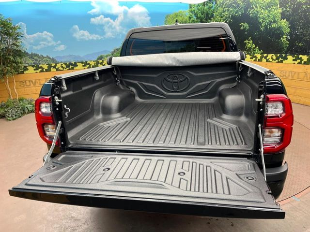 �ύڗ�500kg�̍L�X�Ƃ����f�b�L�́A�V�т���d���܂ő��p�r�Ɏg���܂��B�x�b�h���C�i�[��g�m�J�o�[�̎��t���������k��������