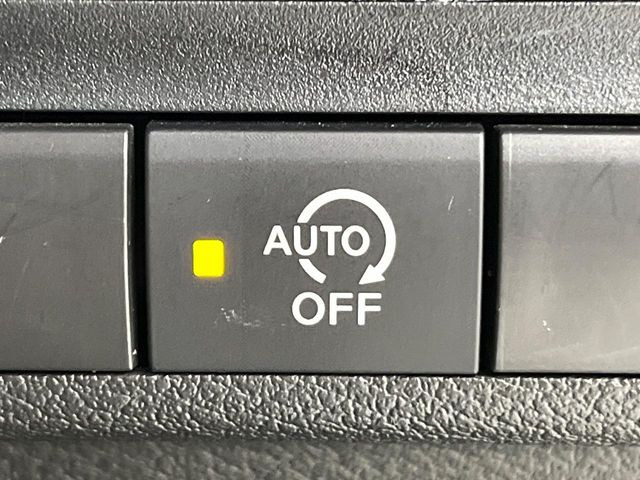 �y�A�C�h�����O�X�g�b�v�z�ԐM����a�؂Œ�Ԃ����ۂɃG���W�����~���A���ʂȔR���̏����}���܂��B�R��������ی�ɂȂ���@�\��G���W���̓u���[�L�𗣂��΍Ďn�����܂��B