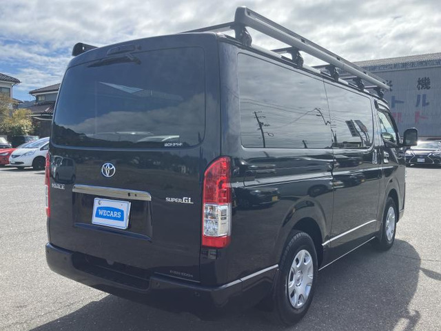 ハイエースバン