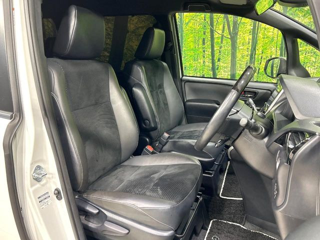 �y�n�[�t���U�[�V�[�g�z�������ƍ���S�n�𗼗������l�C�̃V�[�g���w�ʁE���ʂ̃t�@�u���b�N�f�ނ́A�ʋC���̗ǂ��⊊��ɂ����ɗD��Ă��܂��B�C���╞���ɍ��E���ꂸ���K�ɂ���肢�������܂��B