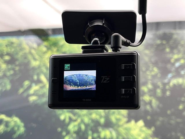 �y�h���C�u���R�[�_�[�z�h���C�u���R�[�_�[����!���s���͂������A������^�]�⎖�̂ɑ��������ہA�f���ŋL�^���A����̃��X�N�ɔ����܂��B���L�^�pSD�J�[�h�͂��q�l�����g�ł��������������K�v������܂��B