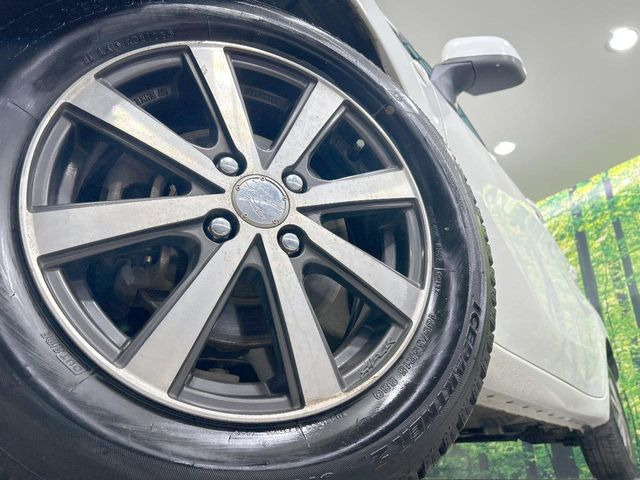 �y15�C���`�A���~�z�C�[���z�O�ςɃ}�b�`�����A���~�z�C�[���𑕒����Ă���܂��B�e��A���~�z�C�[����A�X�^�b�h���X�^�C�����戵�����Ă���܂��B���񂲑��k����������