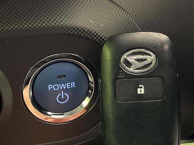 �y�X�}�[�g�L�[�z�J�o����|�P�b�g�ɓ��ꂽ�܂܂ł��h�A�̎{���E�������\�ȃX�}�[�g�L�[�𑕔��B�G���W���̃I���E�I�t�����J�M�����o���K�v����������Ƃ��Ă��֗��ł���