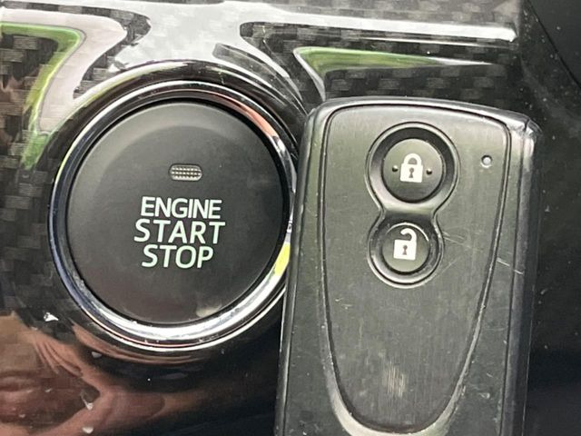 �y�L�[�t���[�V�X�e���z�J�o����|�P�b�g�ɓ��ꂽ�܂܂ł��h�A�̎{���E�������\�ȃX�}�[�g�L�[�𑕔��B�G���W���̃I���E�I�t�����J�M�����o���K�v����������Ƃ��Ă��֗��ł���