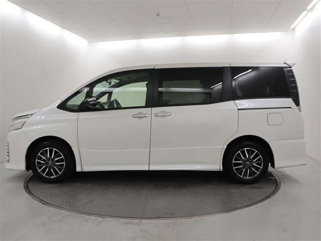 ヴォクシー2.0 ZS 煌