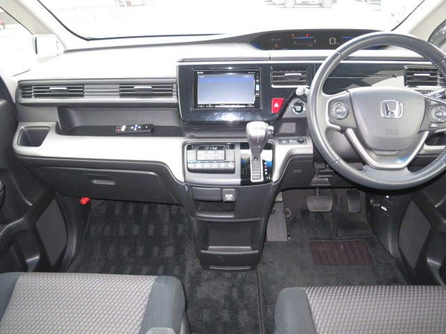 ステップワゴン1.5 スパーダ アドバンスパッケージ ベータ