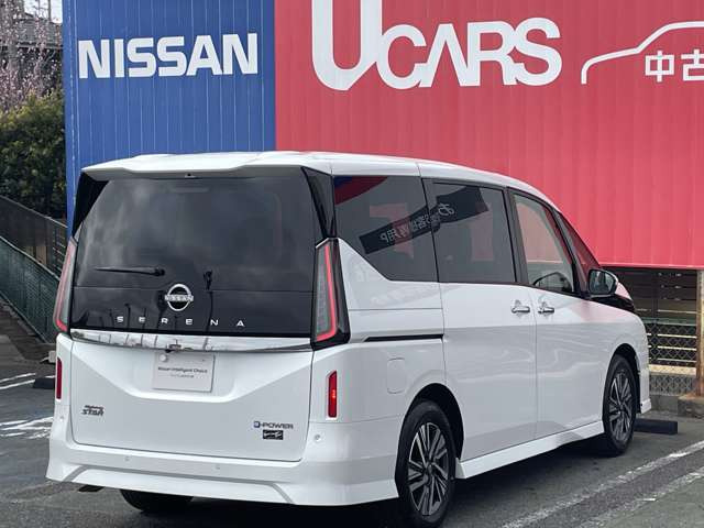 セレナ1.4 e-POWER ハイウェイスターV