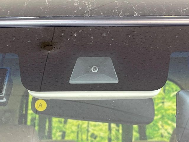 �y�z���_�Z���V���O�z���s���ɑO���̎ԗ�����F�����A�Փ˂������Ȏ��͌x��ƃu���[�L�ŏՓˉ���Ɣ�Q�y�����A�V�X�g�B�����S�Ƀh���C�u�����y���݂��������܂��B