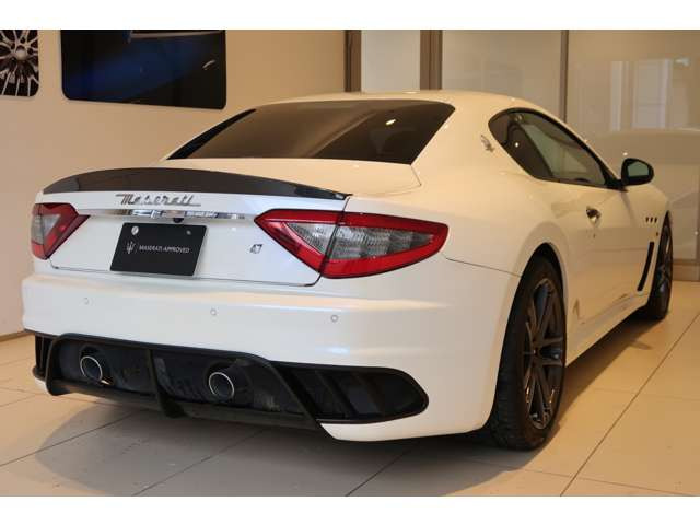 グラントゥーリズモMC ストラダーレ センテニアル スペシャルエディション