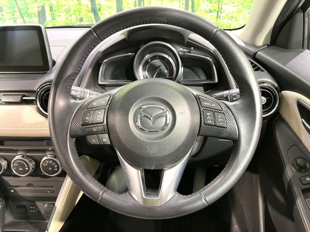 �y�����v�����X�e�A�����O�z�㎿�Ȋv���g�p���邱�ƂŁA��ɂ����������݂ƂĂ��^�]���₷���n���h���ł���