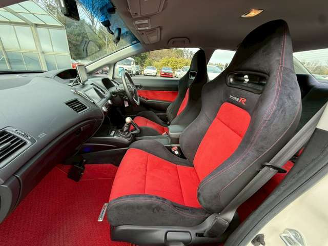 �C�ɂȂ邨�Ԃ�����܂�����E�̓d�b�ԍ����璼�ڂ��X�ɂ��₢���킹���������B�x�����@����ԗ����A��Ԃ܂łȂ�ł������������Ē����܂��B�X�^�b�t�ꓯ���A�����҂����Ă���܂��B