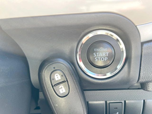 �y�L�[���X�X�^�[�g�V�X�e���z�J�o����|�P�b�g�ɓ��ꂽ�܂܂ł��h�A�̎{���E�������\�ȃX�}�[�g�L�[�𑕔��B�G���W���̃I���E�I�t�����J�M�����o���K�v����������Ƃ��Ă��֗��ł���