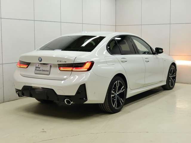 3シリーズセダン330e Mスポーツ