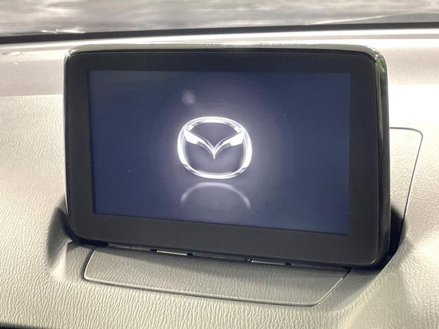 �y���[�J�[�����i�r�z�C���e���A�ɗn�����ރX�^�C���b�V���ȁu��p�݌v�v���[�J�[�i�r�𑕔��􎋔F���⑀�쐫�ȂǊ�{���\�ɂ��D��A���㎿�ȃJ�[���C�t�����y���݂��������܂��B