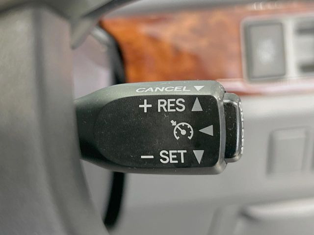 �y�N���[�Y�R���g���[���z�������H�����N���N���s�B�A�N�Z���𗣂��Ă���葬�x�ő��s���ł��A�������^�]���̕��S���y��!�����E�������ȒP�ȃX�C�b�`����Œ����ł��܂��B