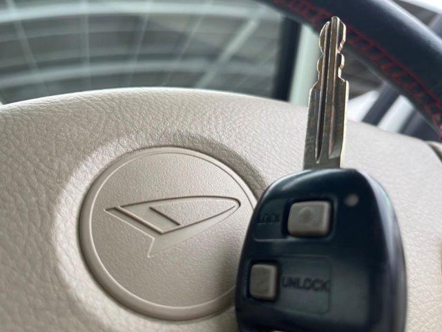 �y�L�[���X�z�������ꂽ�ꏊ����ł��{�^����Ńh�A�̊J���E�{�����ł���̂łƂ��Ă��֗�!�h�A�̌�������ɏ������邱�Ƃ�����܂����