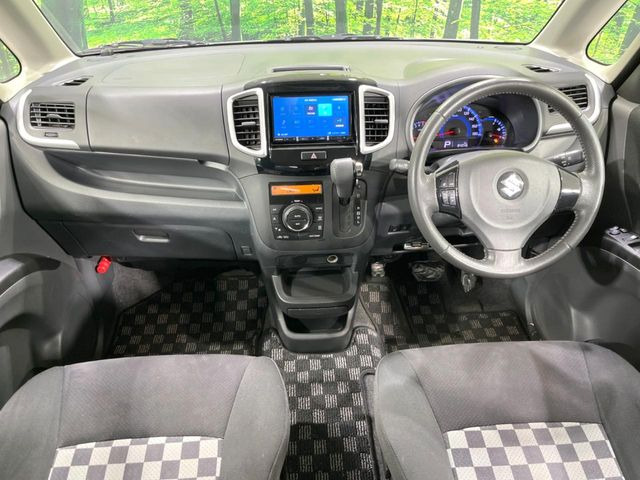 ソリオ1.2 ブラック＆ホワイト