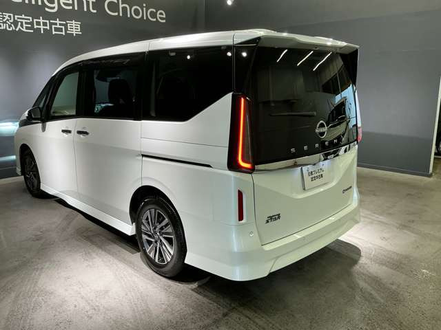 セレナ1.4 e-POWER ハイウェイスターV