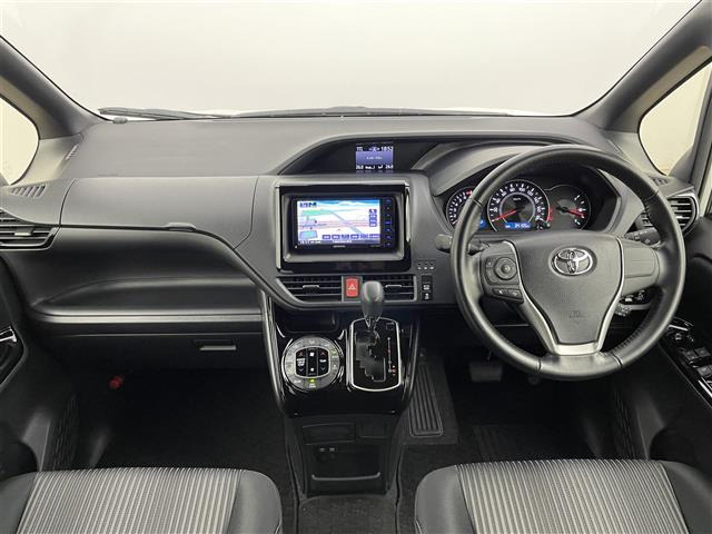 ヴォクシー2.0 ZS