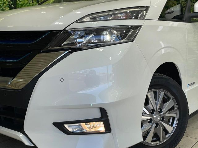 �yLED�w�b�h���C�g�z���V����ԑ��s�����ǍD�Ȏ��E���m�ۂ����S���ĉ^�]�ł��鍂�P�xLED�w�b�h���C�g�𑕔�!�_�����x�������A����d�͂��}�����Ă��܂��B