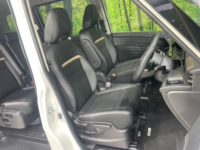 �y�n�[�t���U�[�V�[�g�z�������ƍ���S�n�𗼗������l�C�̃V�[�g���w�ʁE���ʂ̃t�@�u���b�N�f�ނ́A�ʋC���̗ǂ��⊊��ɂ����ɗD��Ă��܂��B�C���╞���ɍ��E���ꂸ���K�ɂ���肢�������܂��B