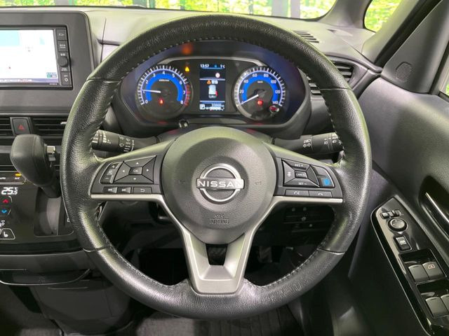 �y�����v�����X�e�A�����O�z�㎿�Ȋv���g�p���邱�ƂŁA��ɂ����������݂ƂĂ��^�]���₷���n���h���ł���