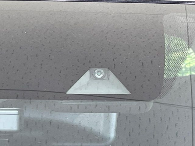 �y�C���e���W�F���g�G�}�[�W�F���V�[�u���[�L�z�t�����g�J�����őO���̎ԗ�����s�҂����m�B�Փ˂������Ȏ��͏Փ˔�Q�y���u���[�L���쓮�A�Փˉ�����T�|�[�g�B�����S�Ƀh���C�u�����y���݂��������܂��B