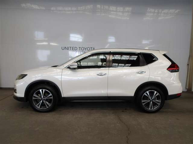 エクストレイル2.0 20Xi