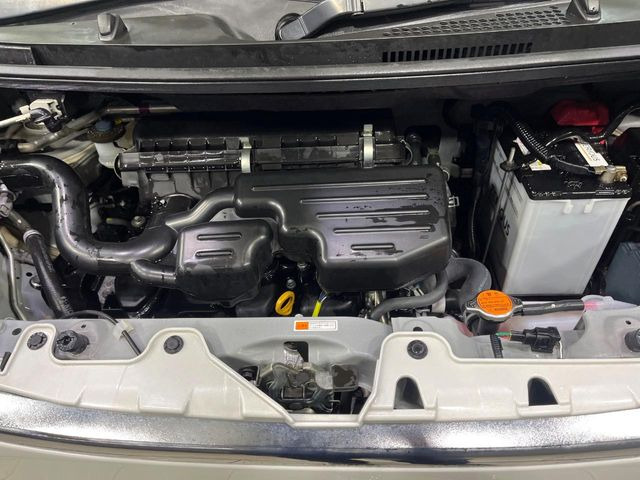 親切・丁寧な専門メカニックスタッフが応対!・車検・点検整備・事故等の修理などアフターサービスも安心。お車のカスタマイズもネクステージのサービススタッフまでご相談ください!