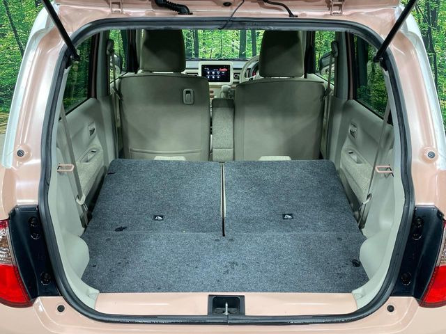 ���i�̂���������ʋ΁A���}���ɏ\���ȉ׎��X�y�[�X���m�ۂ��Ă���܂��B�Z�J���h�V�[�g��|���ƁA�傫�ȉו��̐ύڂ��\�ł���