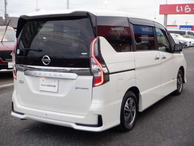 セレナ1.2 e-POWER ハイウェイスターV