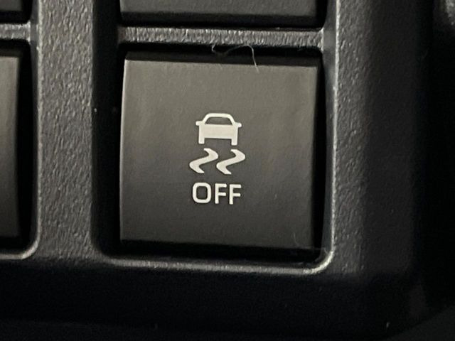 �y������h�~���u�z�ԗ��̉���������m����ƁA�����I�Ɏԗ��̐i�s������ۂ悤�Ɏԗ��𐧌䂵�܂��B�J�̓��ȂǊ���₷���H�ʏ󋵂ł����S�ȉ^�]���\�ł��B