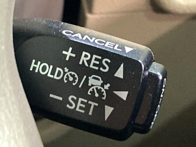 �y���[�_�[�N���[�Y�R���g���[���z�������H�ł̒��������s���y��!!�����ő��x��ۂN���[�Y�R���g���[�����A�Փˌy���V�X�e���ƘA�g���A�O���̎ԗ������m���ĎԊԂ�ۂ悤�ɑ��x���߂��Ă���܂�!!