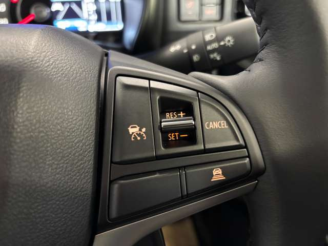 �A�_�v�e�B�u�N���[�Y�R���g���[���ŁA�O���Ԃ�Ǐ]���Ē������^�]���A�V�X�g���Ă���܂�!