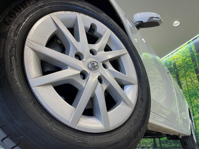 【純正16インチアルミホイール】外観にマッチした純正アルミホイールを装着しております。各種社外アルミホイールや、スタッドレスタイヤも取扱いしております。是非ご相談ください♪