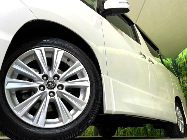 �y����18�C���`�A���~�z�C�[���z�O�ςɃ}�b�`���������A���~�z�C�[���𑕒����Ă���܂��B�e��ЊO�A���~�z�C�[����A�X�^�b�h���X�^�C�����戵�����Ă���܂��B���񂲑��k����������