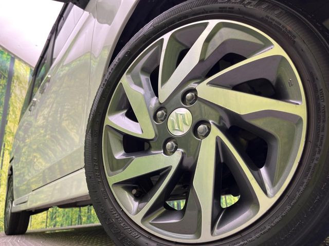 �y����15�C���`�A���~�z�C�[���z�O�ςɃ}�b�`���������A���~�z�C�[���𑕒����Ă���܂��B�e��ЊO�A���~�z�C�[����A�X�^�b�h���X�^�C�����戵�����Ă���܂��B���񂲑��k����������