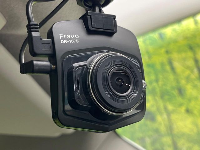 �y�h���C�u���R�[�_�[�z�h���C�u���R�[�_�[����!���s���͂������A������^�]�⎖�̂ɑ��������ہA�f���ŋL�^���A����̃��X�N�ɔ����܂��B���L�^�pSD�J�[�h�͂��q�l�����g�ł��������������K�v������܂��B