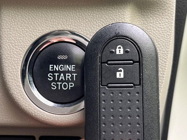 �y�L�[�t���[�V�X�e���z�J�o����|�P�b�g�ɓ��ꂽ�܂܂ł��h�A�̎{���E�������\�ȃX�}�[�g�L�[�𑕔��B�G���W���̃I���E�I�t�����J�M�����o���K�v����������Ƃ��Ă��֗��ł���