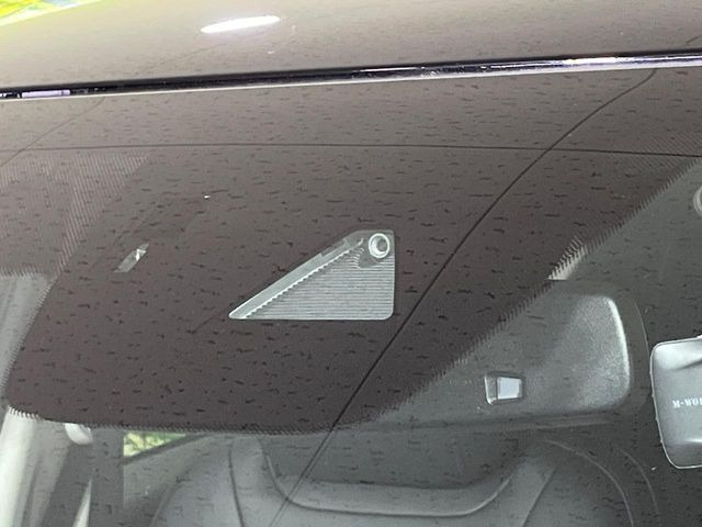 �y�X�}�[�g�V�e�B�u���[�L�T�|�[�g�z�ᑬ���s���ɑO���̎ԗ�����F�����A�Փ˂������Ȏ��͌x��ƃu���[�L�ŏՓˉ���Ɣ�Q�y�����A�V�X�g�B�����S�Ƀh���C�u�����y���݂��������܂��B