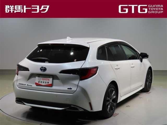 カローラツーリング1.8 ハイブリッド W×B E-Four 4WD