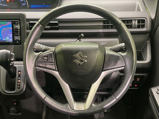 �y�����v�����X�e�A�����O�z�㎿�Ȋv���g�p���邱�ƂŁA��ɂ����������݂ƂĂ��^�]���₷���n���h���ł���