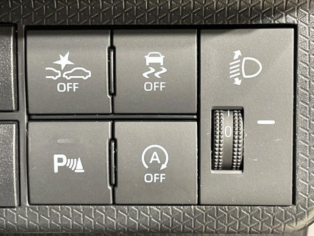 �y�X�}�[�g�A�V�X�g�z���s���ɑO���̎ԗ�����F�����A�Փ˂������Ȏ��͌x��ƃu���[�L�ŏՓˉ���Ɣ�Q�y�����A�V�X�g�B�����S�Ƀh���C�u�����y���݂��������܂��B