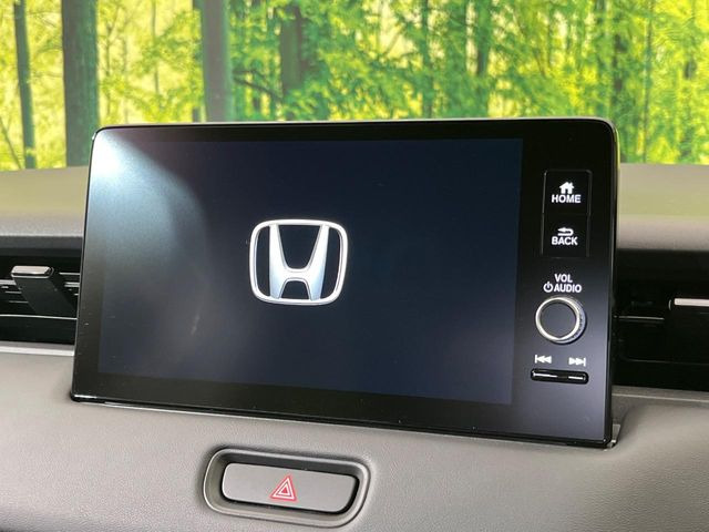 �y9�C���` �z���_�R�l�N�g�f�B�X�v���C�z���F���̍������ʃf�B�X�v���C�Ńi�r�̎g�p��A�������̃X�}�[�g�t�H���ƘA�g����bluetooth�ł̉��y�Đ����\�ł���