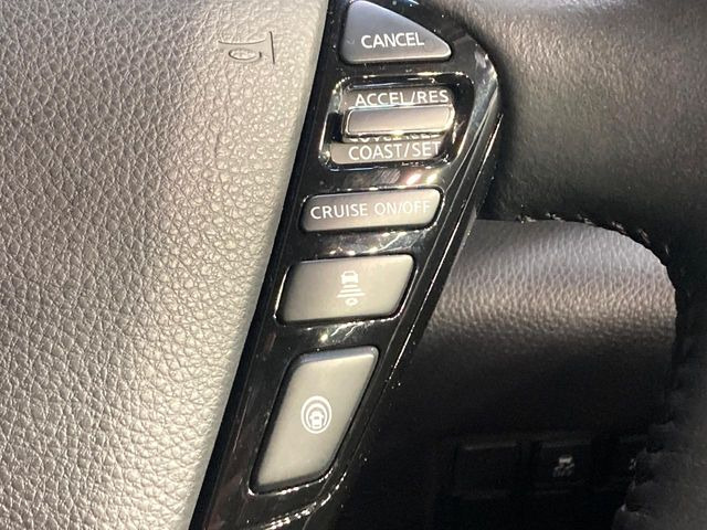 【レーダークルーズコントロール】高速道路での長距離走行が楽に!!自動で速度を保つクルーズコントロールが、衝突軽減システムと連携し、前方の車両を感知して車間を保つように速度調節してくれます!!