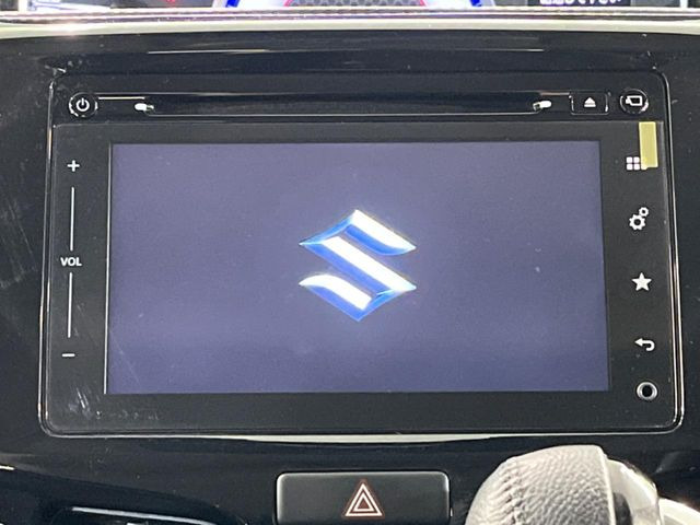 �y�����i�r�z�l�C�̏����i�r�𑕔����Ă���܂��B�i�r�̎g���₷���͂������A�I�[�f�B�I�@�\���[��!�L�����v�◷�s�͂������A�ʋ΂┃�����ȂǕ��i�̃h���C�u���y�����Ȃ�͂���