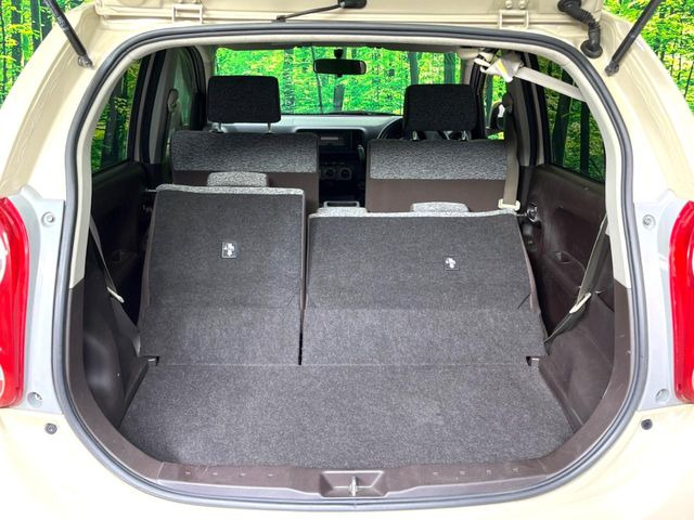 ���i�̂���������ʋ΁A���}���ɏ\���ȉ׎��X�y�[�X���m�ۂ��Ă���܂��B�Z�J���h�V�[�g��|���ƁA�傫�ȉו��̐ύڂ��\�ł���