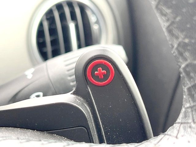 ���X�e�A�����O�p�h���V�t�g:�N�C�b�N�ȃV�t�g���삪�\!���X�|���X�������A���Ȃ��̃M�A�ϑ��ɂ�������Ƃ��Ă��Ă���܂�!���Ԃƈ�̂ƂȂ�鑕���ł��B