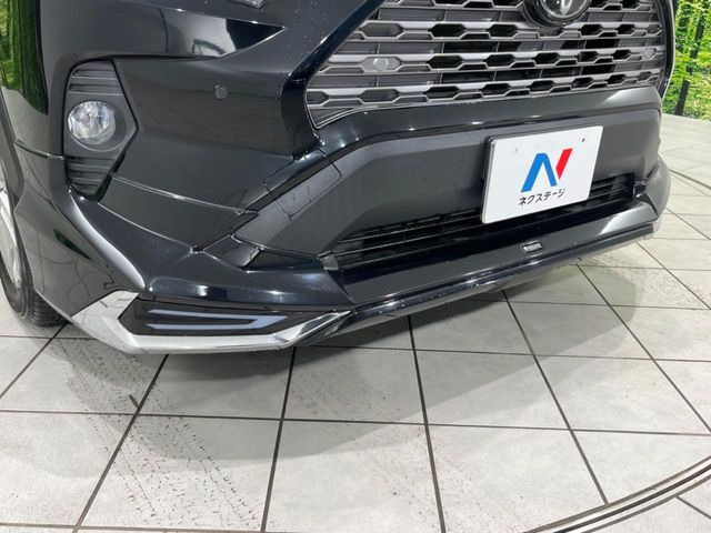 【モデリスタエアロ】人気のモデリスタエアロを装着!クルマの外観がよりスタイリッシュになり、街中で存在感あふれる1台に♪将来買い替える時にもリセールに影響しやすく、価値ある人気の装備です!