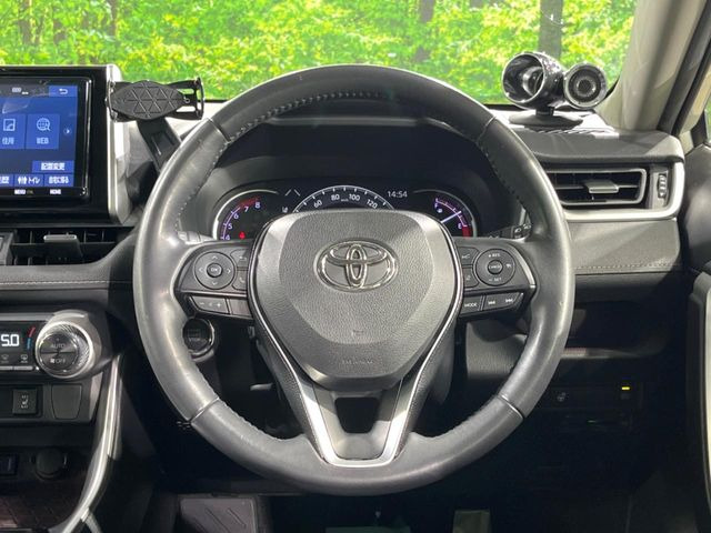 【ステアリングスイッチ】運転中、前方から目線をそらすことなく、オーディオ等の操作が可能な便利機能!安心&快適なドライブを演出してくれます♪